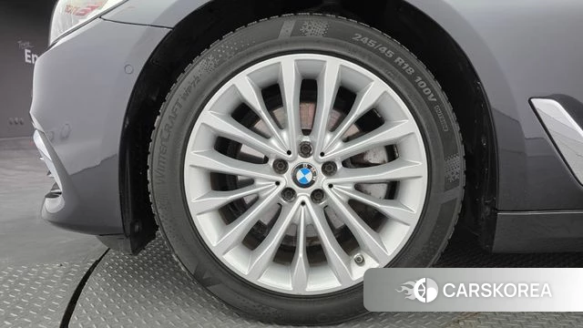 BMW 5 Series (G30) id 4251296 из Кореи 28