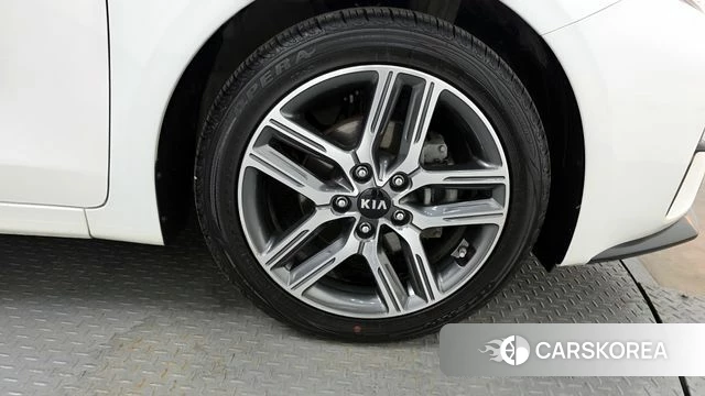 Kia Come New K3 id 3814437 из Кореи 15