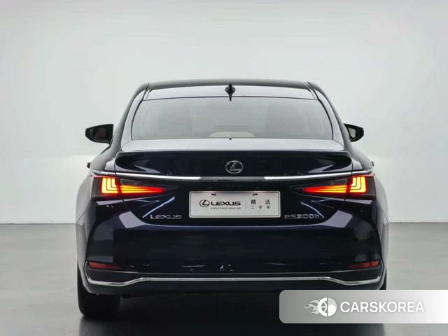Lexus ES id 4222231 из Китая 12
