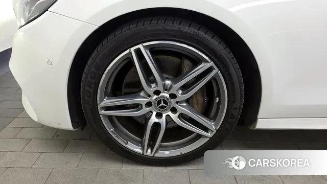 Mercedes-Benz E-Class W213 id 3709102 из Кореи 15