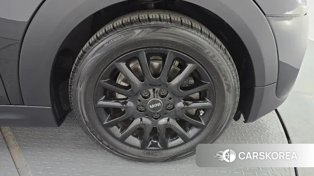 Mini Cooper S id 2885885 из Кореи 15