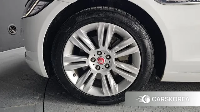 Jaguar XF (X260) id 3607552 из Кореи 15