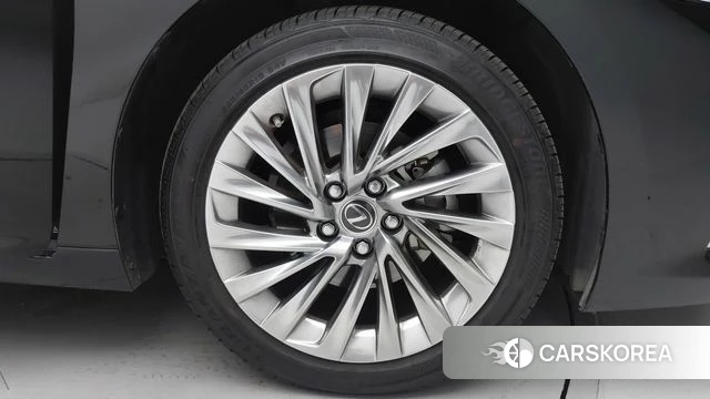 Lexus ES300h 7th generation id 4560425 из Кореи 15