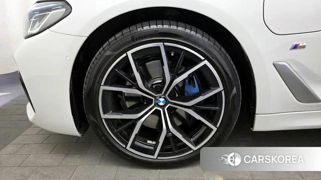 BMW 5 Series (G30) id 3812986 из Кореи 15