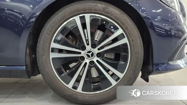 Mercedes-Benz E-Class W213 id 3690911 из Кореи 15