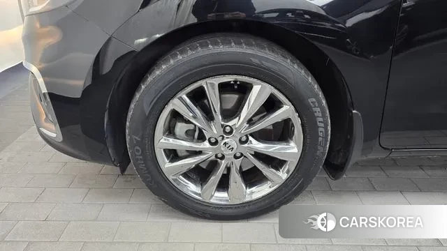 Kia The New Carnival id 3454914 из Кореи 15