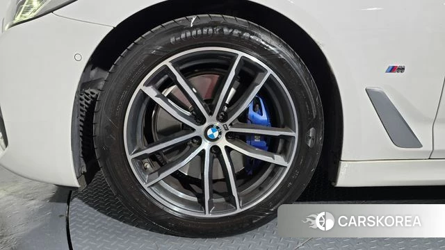 BMW 5 Series (G30) id 4202337 из Кореи 30