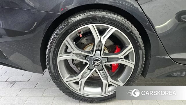 Kia Stinger id 3853804 из Кореи 15