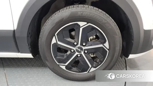 Kia Di Ol Nu Niro id 3518719 из Кореи 15