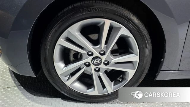 Hyundai Avante AD id 4587544 из Кореи 28