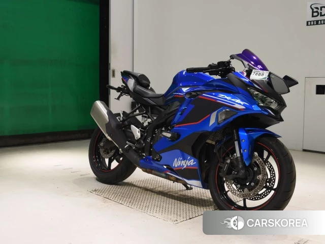 Проданный Kawasaki ZX-4R SE 2024 из Японии, фото 2