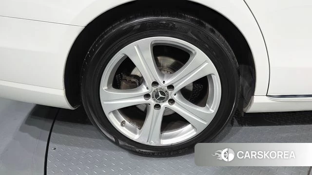Mercedes-Benz E-Class W213 id 4536858 из Кореи 26