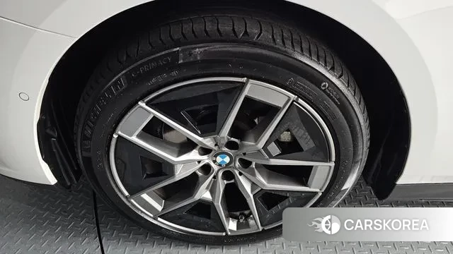 BMW 5 Series (G60) id 3400059 из Кореи 15