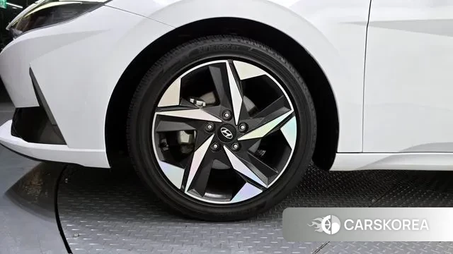 Hyundai Avante (CN7) id 3044780 из Кореи 15