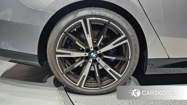 BMW 5 Series (G60) id 4655413 из Кореи 27