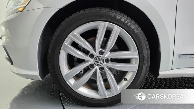 Volkswagen The New Passat id 4865432 из Кореи 28