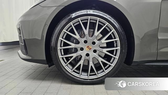 Porsche Panamera (976) id 4194188 из Кореи 28