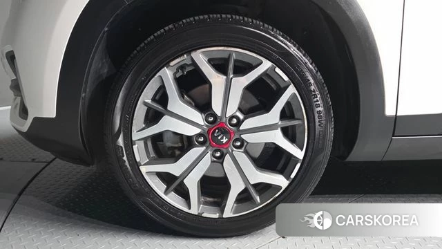 Kia Seltos id 4684096 из Кореи 15