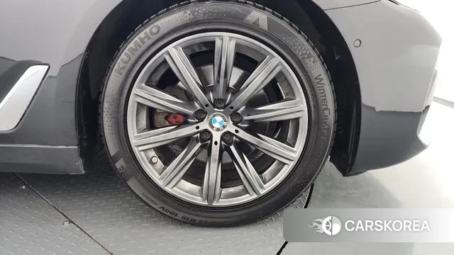 BMW 5 Series (G30) id 3789582 из Кореи 15