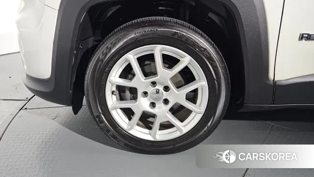 Jeep Renegade id 3390985 из Кореи 15