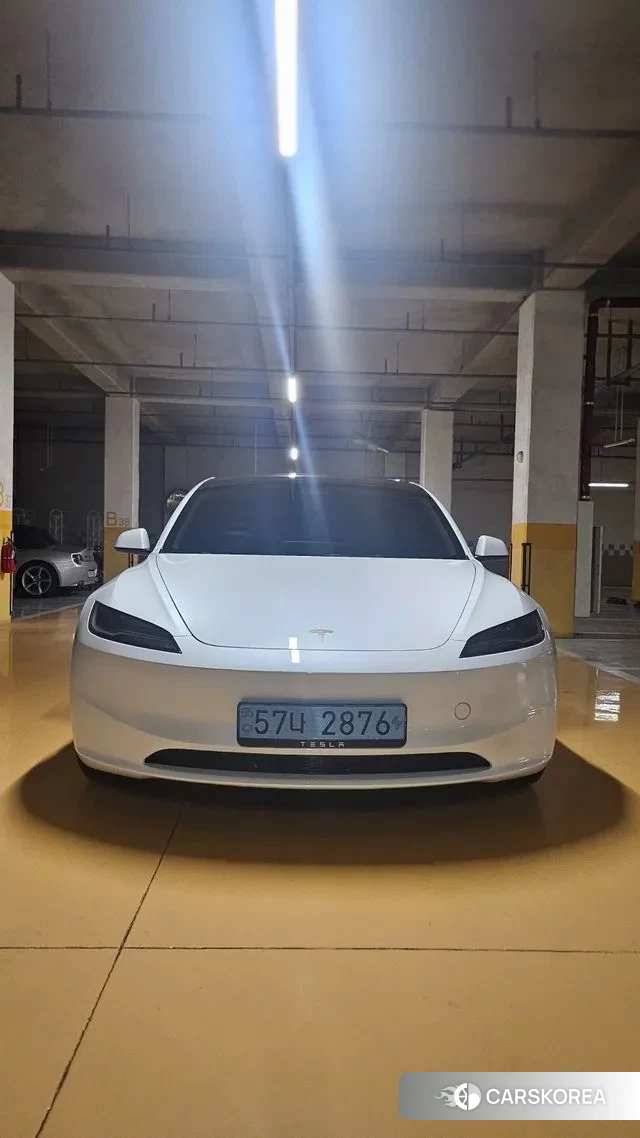 Tesla Model 3 2024 Белый из Кореи, фото 5