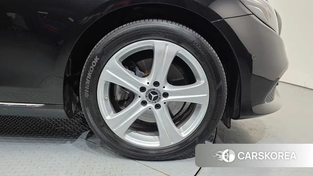 Mercedes-Benz E-Class W213 id 4448040 из Кореи 28