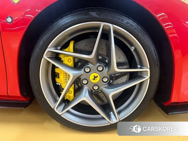 Ferrari F8 Tributo id 3068599 из Кореи 13