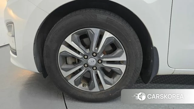 Kia The New Carnival id 4895389 из Кореи 15