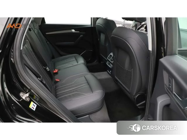 Audi Q5L 2022 Черный из Китая, фото 5