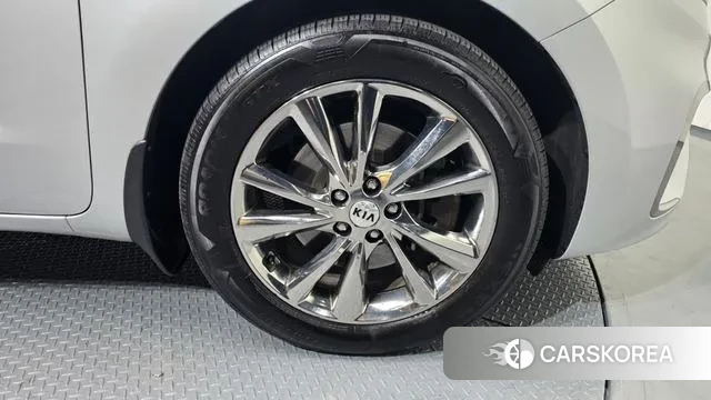 Kia The New Carnival id 3754671 из Кореи 15