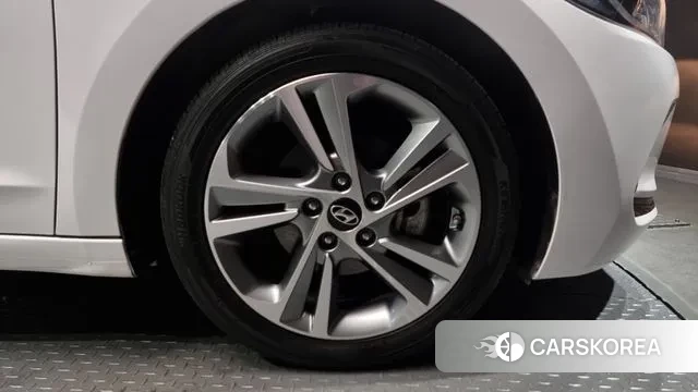 Hyundai Avante AD id 3469977 из Кореи 15