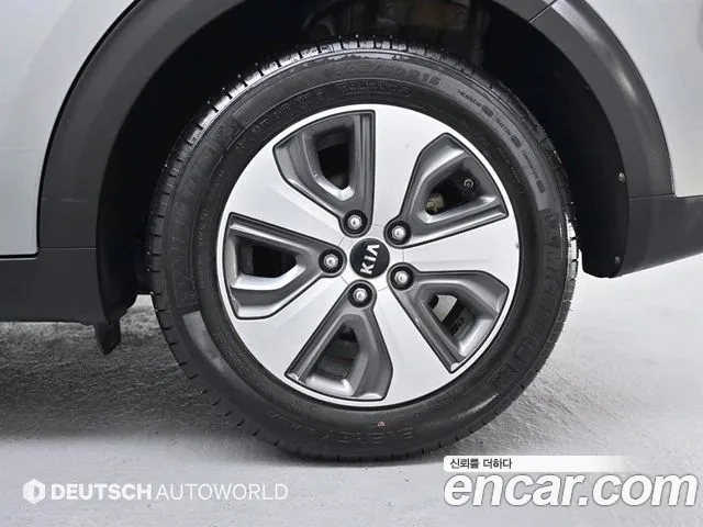 Kia The New Niro id 2924696 из Кореи 15