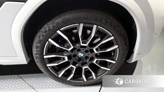 BMW X6 (G06) id 3486865 из Кореи 15