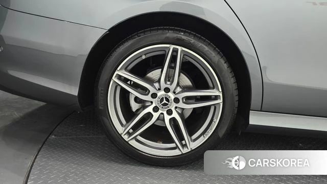 Mercedes-Benz E-Class W213 id 4727499 из Кореи 26