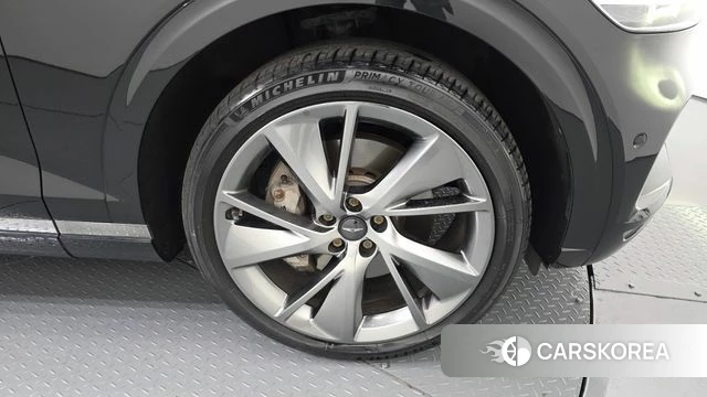 Genesis GV70 id 3904389 из Кореи 15