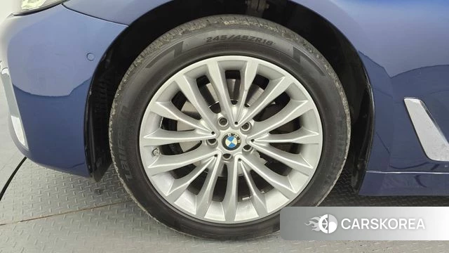 BMW 5 Series (G30) id 3878839 из Кореи 15