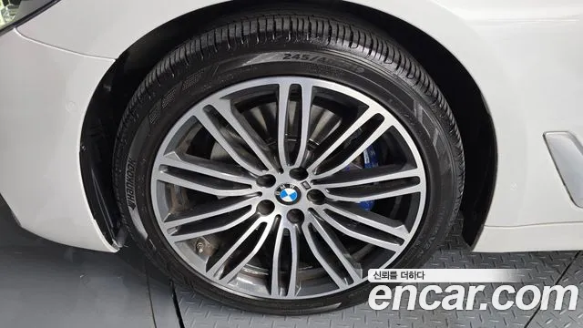 BMW 5 Series (G30) id 2690008 из Кореи 15