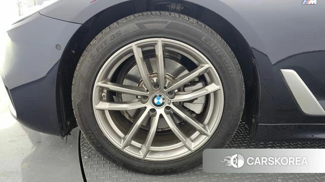BMW 5 Series (G30) id 4416736 из Кореи 29