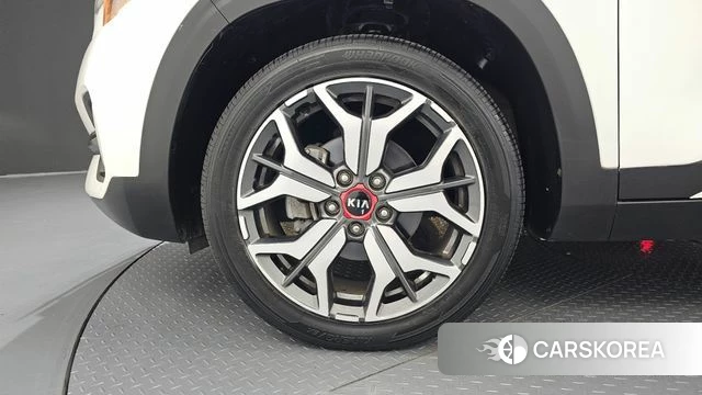 Kia Seltos id 4507654 из Кореи 26