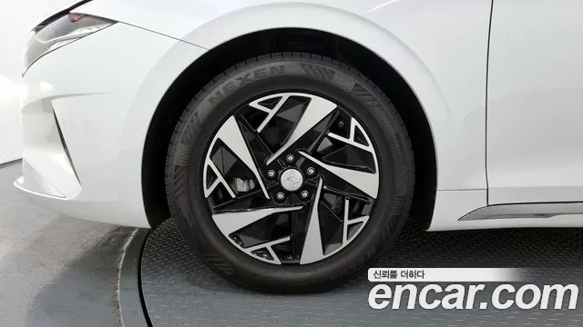 Hyundai The New Grandeur IG Hybrid id 2818469 из Кореи 15