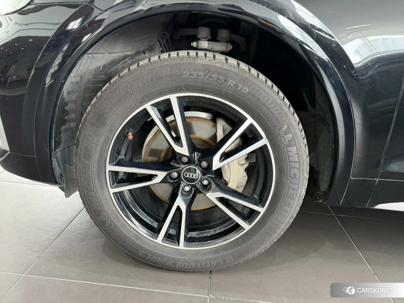 Audi Q5L id 4473478 из Китая 15