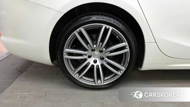 Maserati Ghibli id 3942786 из Кореи 15