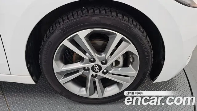 Hyundai Avante AD id 2876663 из Кореи 15