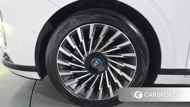 Hyundai Grandeur Hybrid (GN7) id 3523563 из Кореи 15