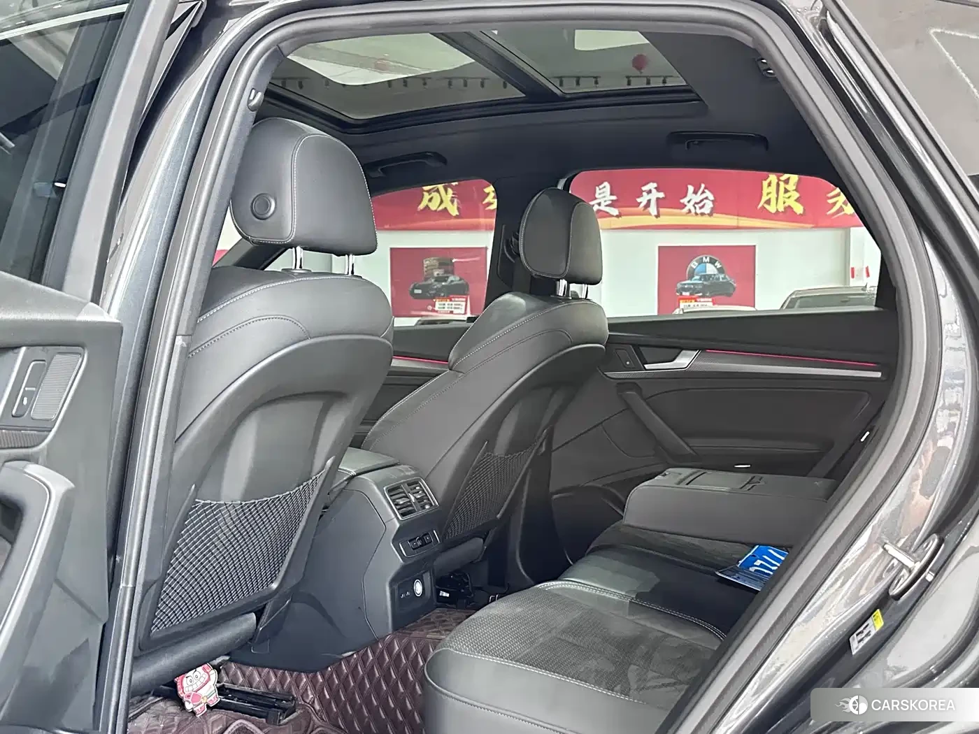 Audi Q5L 2021 Silver/gray из Китая, фото 5