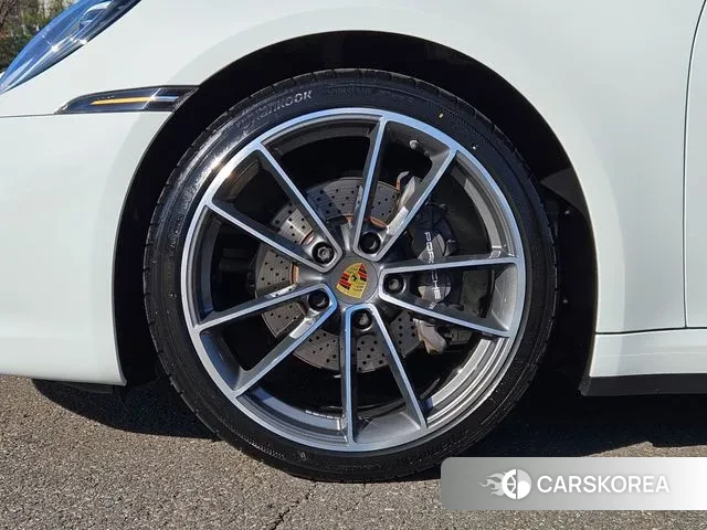 Porsche 911(992) id 3556647 из Кореи 15