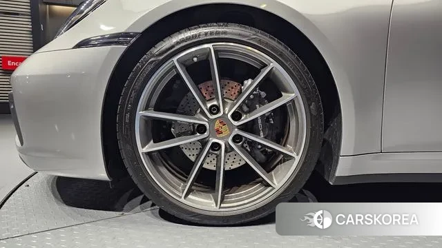 Porsche 911(992) id 3491803 из Кореи 15