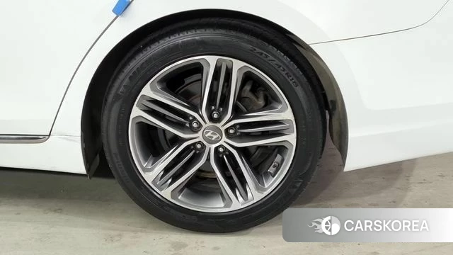 Hyundai Grandeur IG id 4672591 из Кореи 13