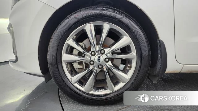 Kia The New Carnival id 4551906 из Кореи 28