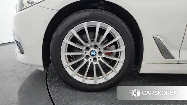 BMW 5 Series (G30) id 4625857 из Кореи 30